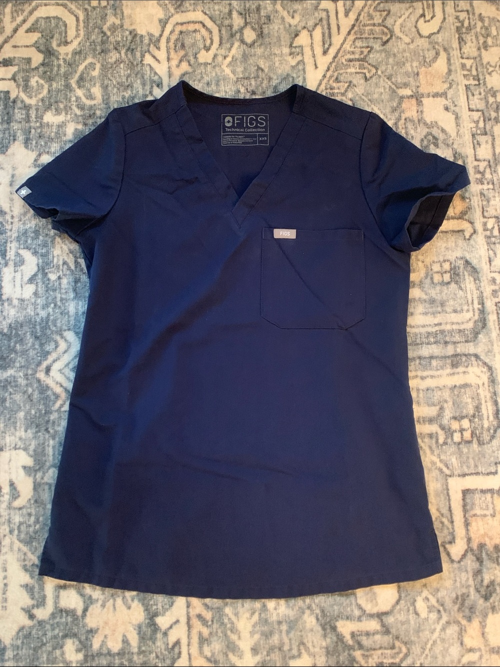 FIGS Navy Caterina top XXS